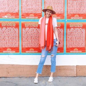 Meet your Posher, Andrea